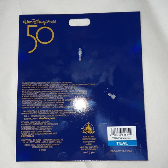 DISNEY Mickey 50th Anniversary Keychain Iridescent - Picture 6 of 9